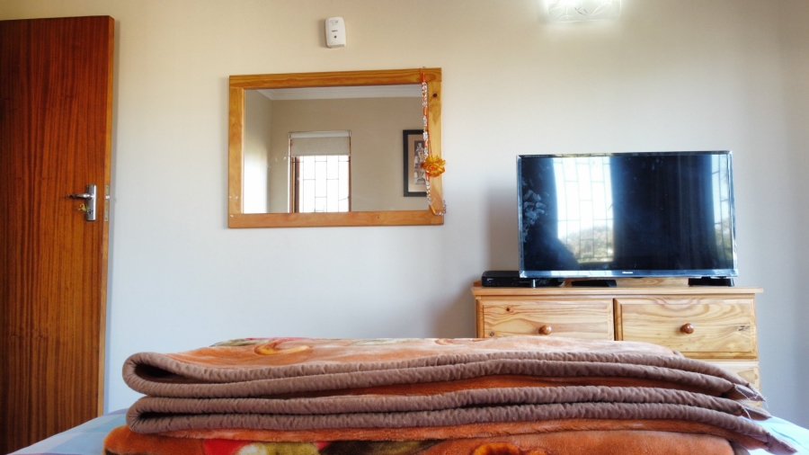 5 Bedroom Property for Sale in Hersham Western Cape